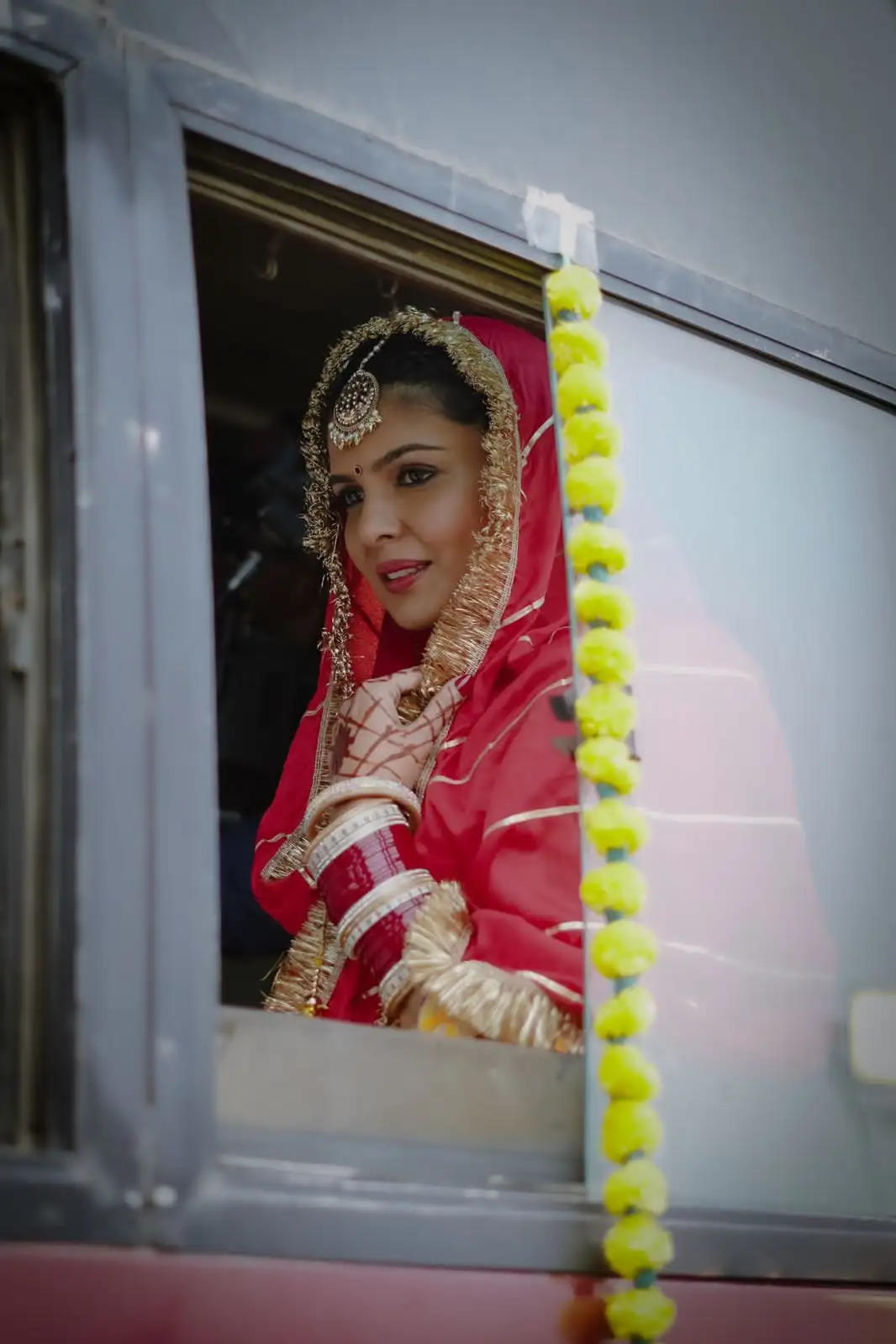 इहाना ढिल्लों की आने वाली पंजाबी फिल्म 'जे पैसा बोलदा हुंदा' का नया गाना 'सरदारनी' वैलेंटाइन डे पर रिलीज!