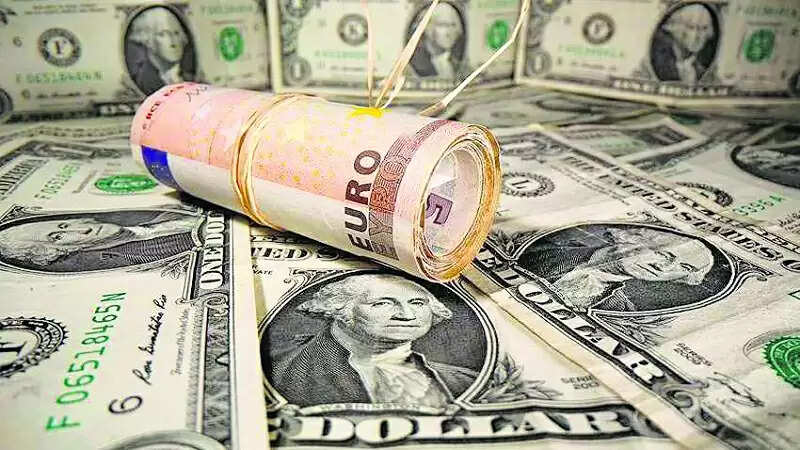 Forex Reserves: विदेशी मुद्रा भंडार 2.4 अरब डॉलर घटकर 560 अरब डॉलर पर