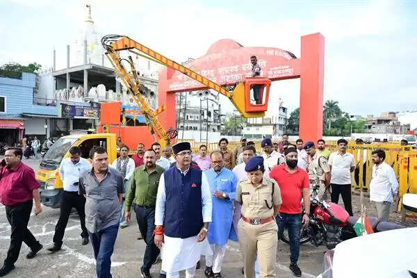 MP News: सहकारिता मंत्री विश्वास कैलाश सारंग ने किया अशोका गार्डन दशहरा मैदान का निरीक्षण