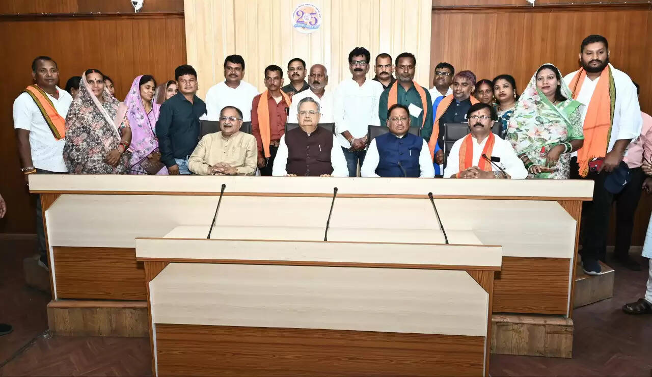 राजनांदगांव के नागरिक प्रतिनिधिमंडल ने की सीएम साय से सौजन्य भेंट: प्रयास विद्यालय, नालंदा परिसर सहित विभिन्न विकास कार्यों के लिए जताया आभार