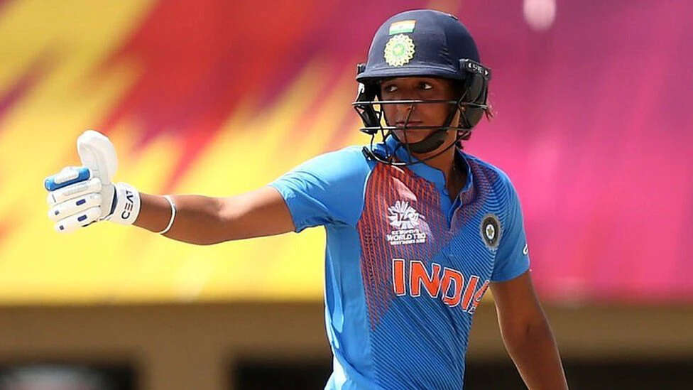 Womens T20 World Cup: पाकिस्तान के 150 रन के लक्ष्य के सामने भारत का तीसरा विकेट गिरा, हरमनप्रीत आउट