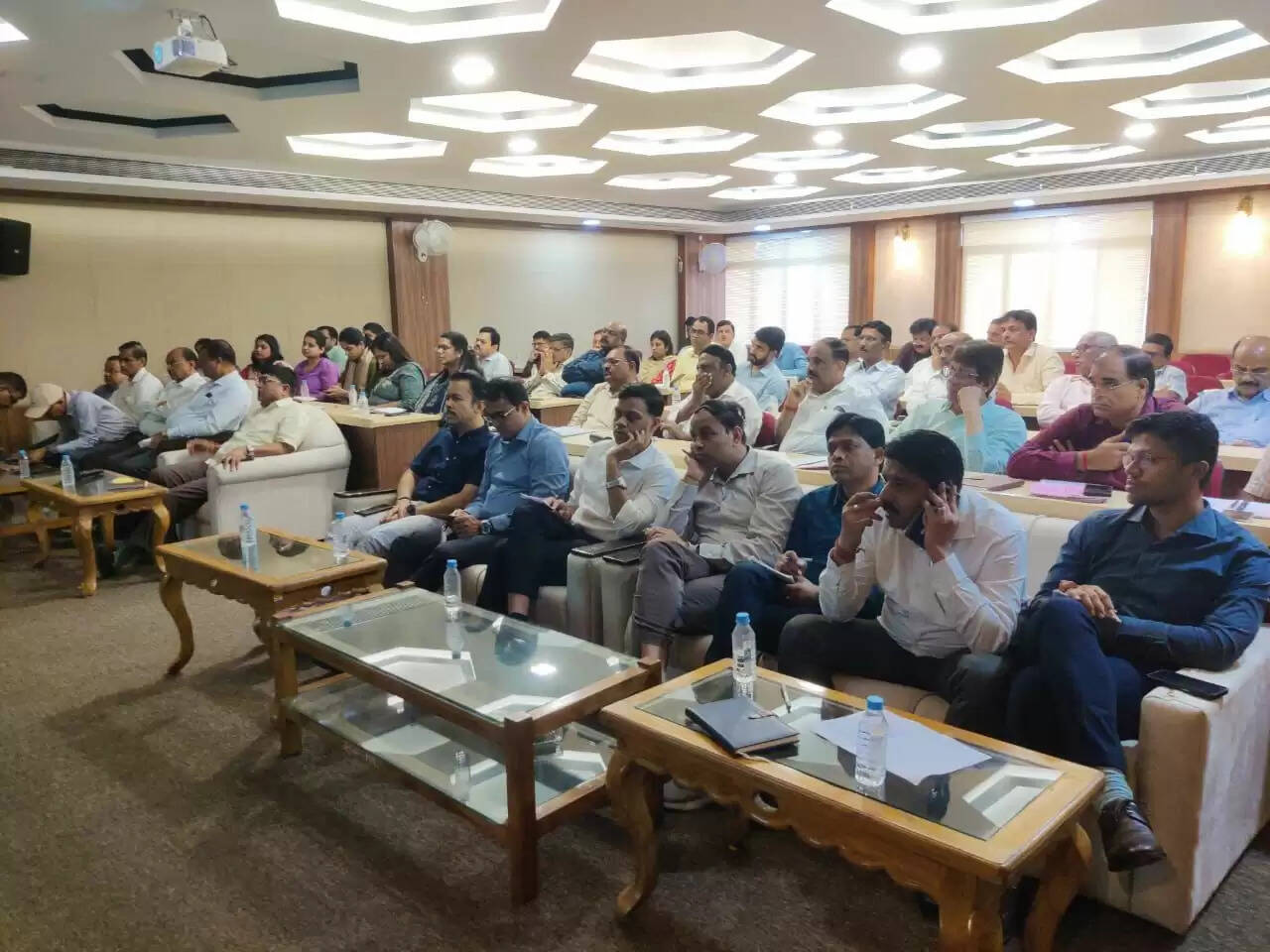 MP News: लोक निर्माण विभाग के अधिकारियों को दिया गया तकनीकी प्रशिक्षण