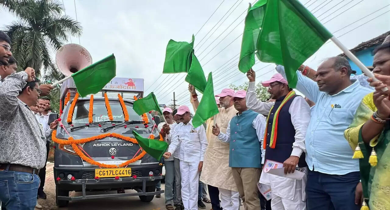 जगदलपुर से रवाना हुआ प्रधानमंत्री सूर्य घर योजना रथ, वन मंत्री केदार कश्यप ने दिखाई हरी झंडी