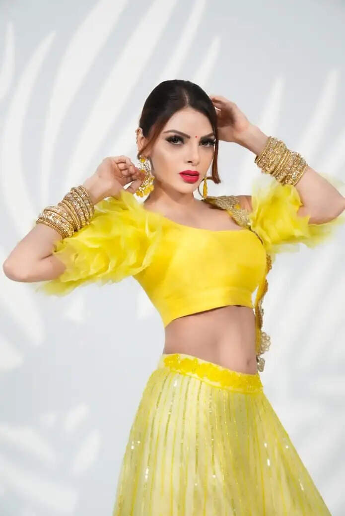 Actress Sherlyn Chopra Launches NGO ‘Prakasham’ to Uplift the Underprivileged