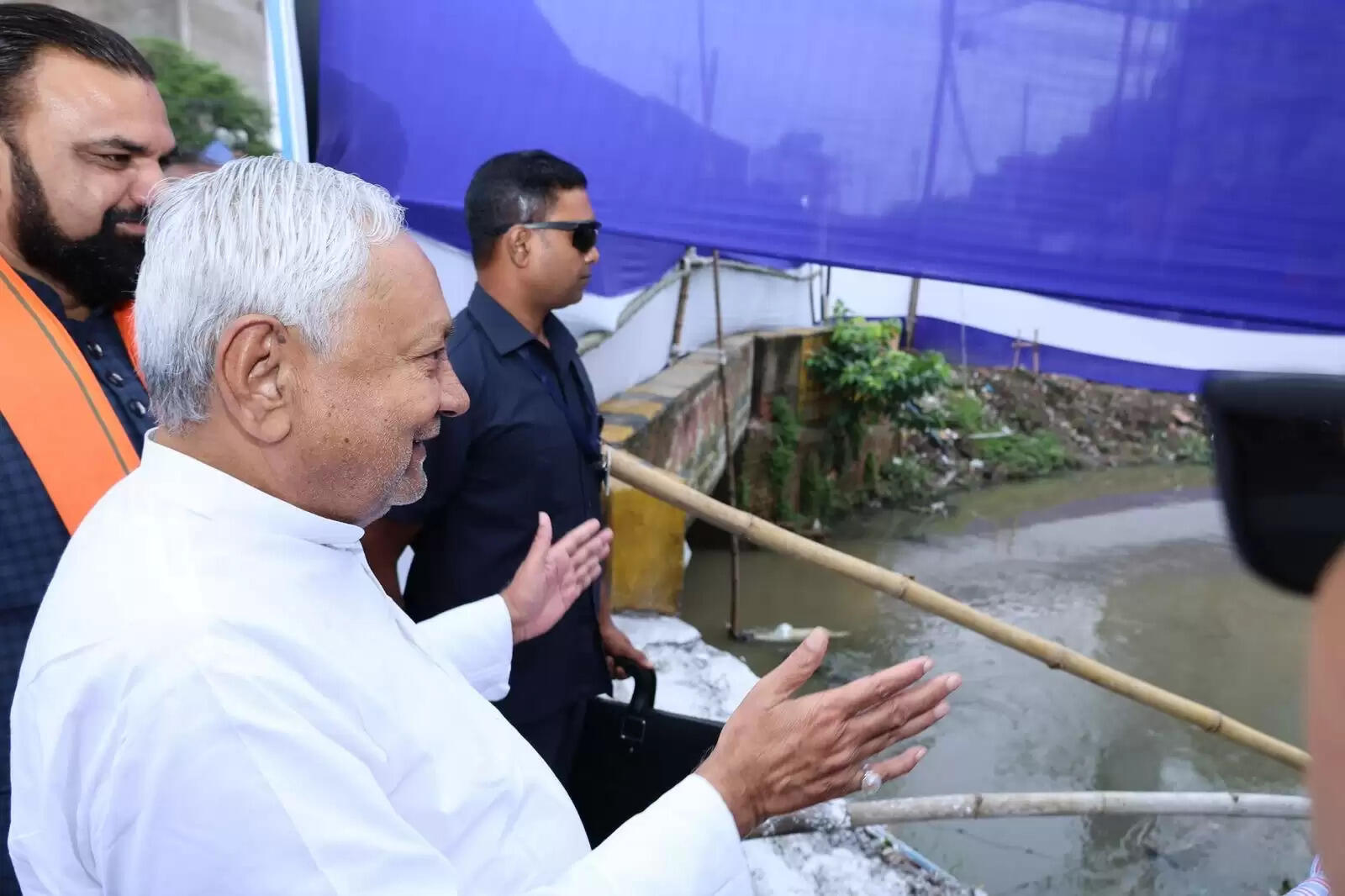 Bihar News: सीएम नीतीश कुमार ने&nbsp;पटना में 272 करोड़ 27 लाख की 2 परियोजनाओं का किया&nbsp;शिलान्यास, तेजी से कार्य पूर्ण करने का दिया निर्देश