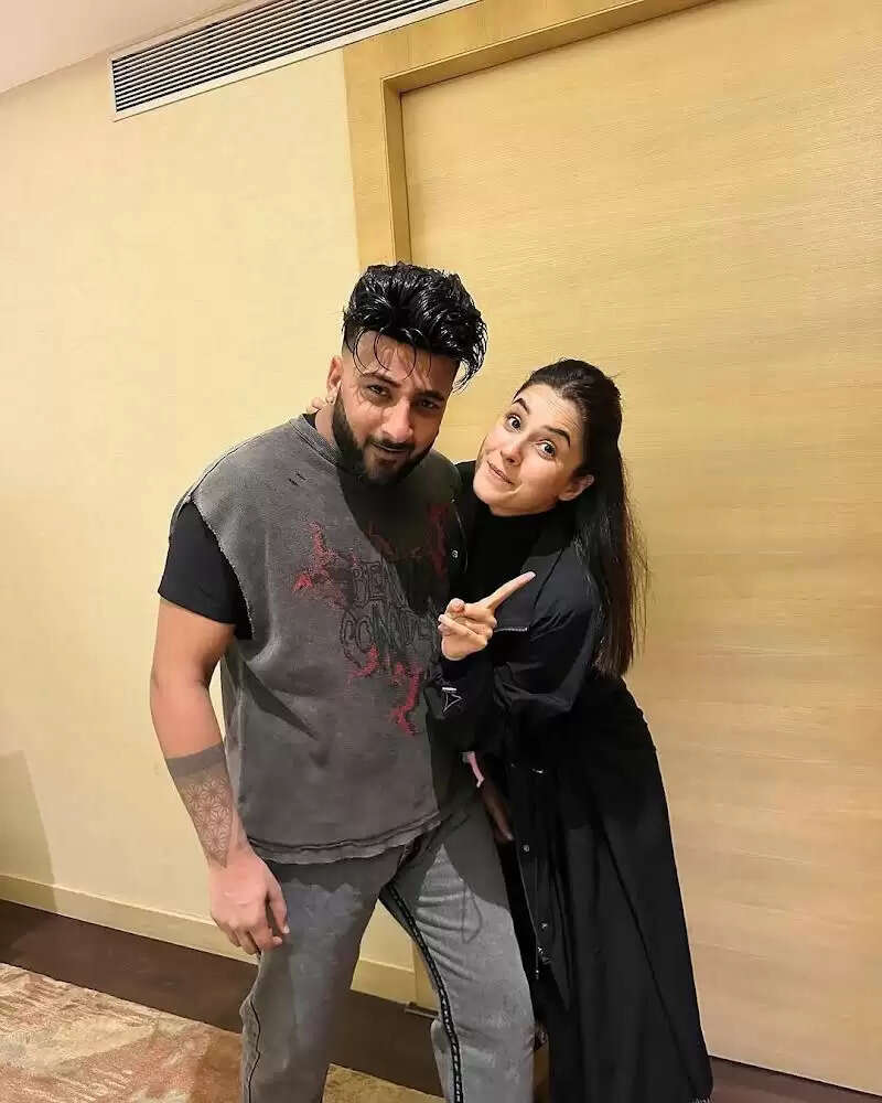 Shehnaaz Gill's brother Shehbaz Badesha is getting unconditional public's support!
