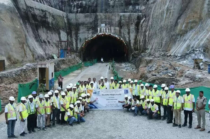 छत्तीसगढ़ को मिला पहला राष्ट्रीय राजमार्ग सुरंग, सिर्फ 12 महीनों में निर्माण कार्य पूरा, आर्थिक विकास को मिलेगी नई दिशा