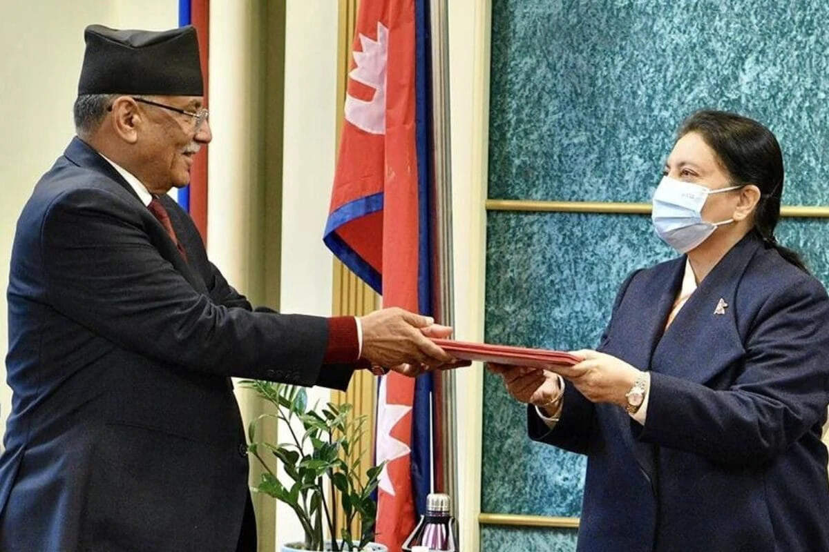 Kathmandu: नेपाल के नए प्रधानमंत्री होंगे पुष्प कमल दहल प्रचंड, ओली के समर्थन से रास्ता हुआ साफ