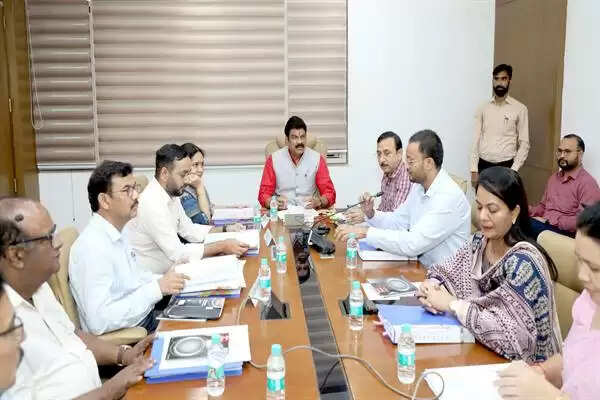 MP News: नागरिक आपूर्ति निगम के कर्मचारियों को भी मिलेगा चतुर्थ समयमान वेतनमान- मंत्री गोविंद सिंह राजपूत