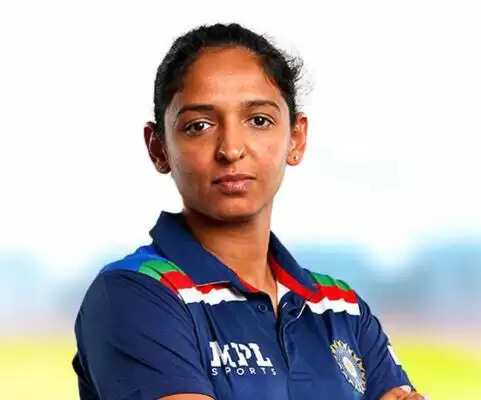 भारतीय टीम की धाकड़ बल्लेबाज हरमनप्रीत कौर नहीं खेल पाएंगी पिंक बाल टेस्ट