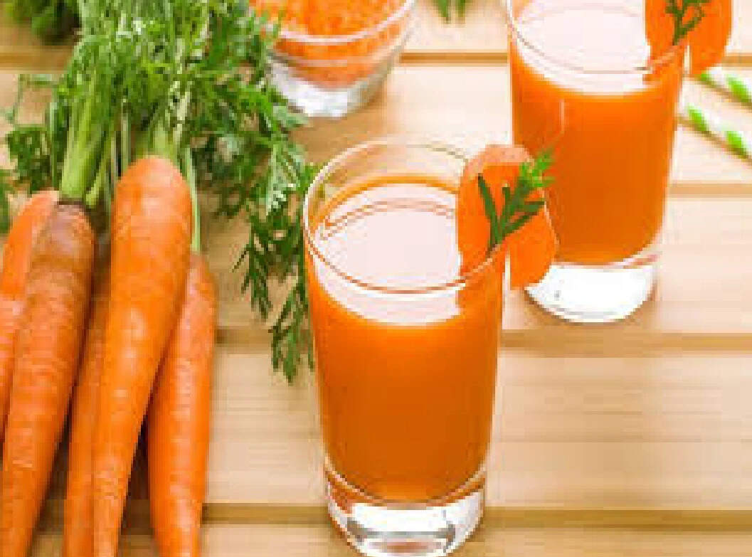 Carrot Juice: गाजर के जूस में विटामिन A भरपूर मात्रा में, नियमित पीएंगे खाली पेट तो आंखें रहेगी स्वस्थ