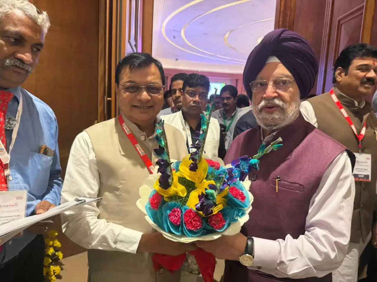 CG News: उद्योग मंत्री देवांगन ने नागपुर-झारसुगुड़ा नेचुरल गैस पाइपलाइन के काम को तेजी से पूर्ण कराने का किया आग्रह