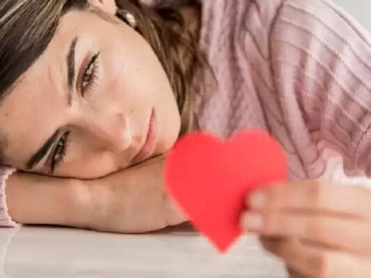 रिलेशनशिप टिप्स : पार्टनर के साथ हो गया है ब्रेकअप , इन टिप्स को अपनाकर रखें खुद का ख्याल