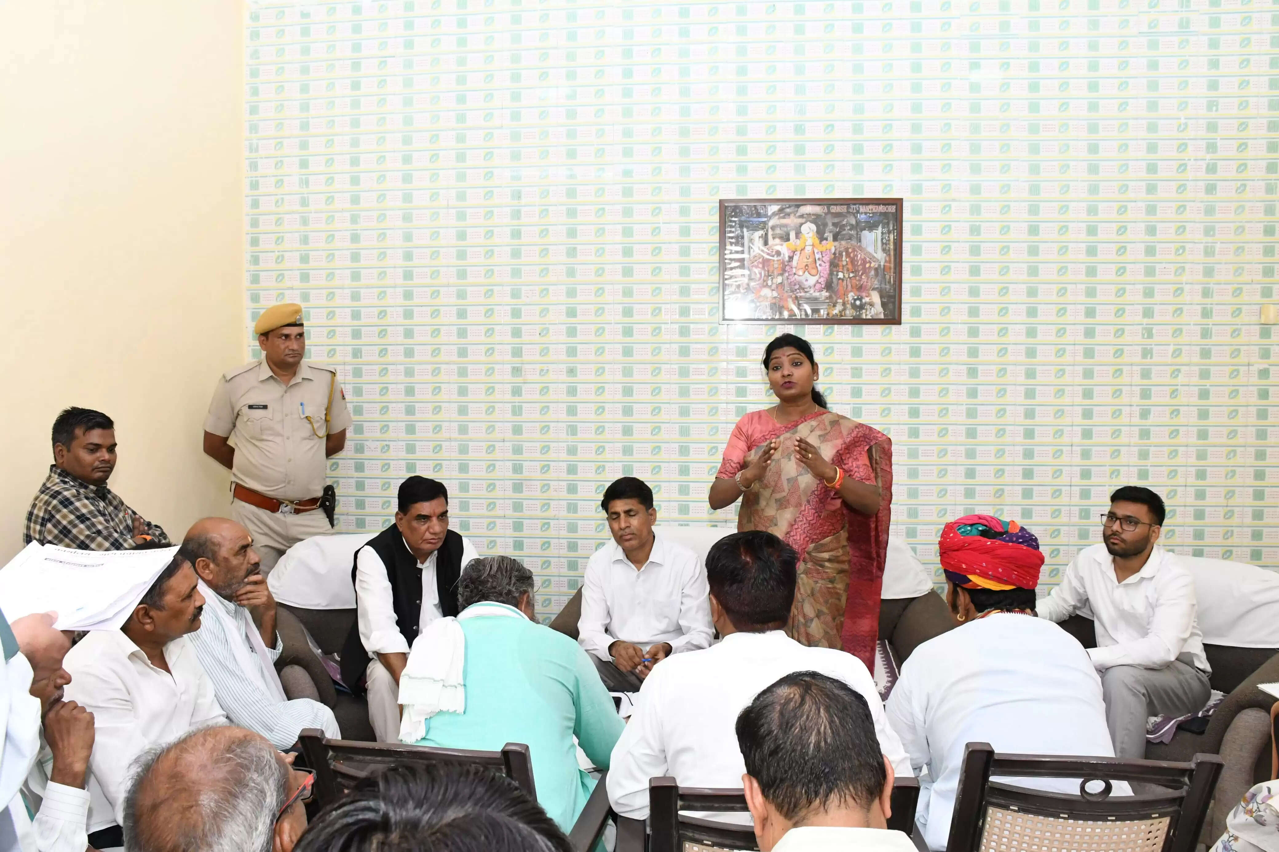 Rajasthan News: सर्किट हाउस में राष्ट्रीय अनुसूचित जनजाति आयोग सदस्य डॉ. आशा लकड़ा ने लिया जनजातीय क्षेत्र का फीडबैक