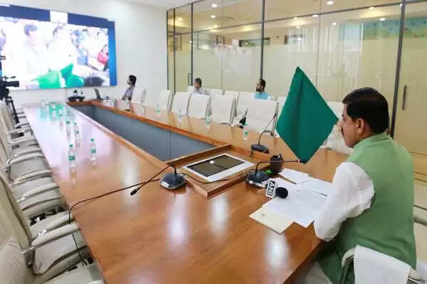 MP News: उज्जैन से अयोध्या रवाना होने वाली मुख्यमंत्री तीर्थदर्शन यात्रा को सीएम मोहन यादव ने वर्चुअली झंडी दिखाकर किया रवाना