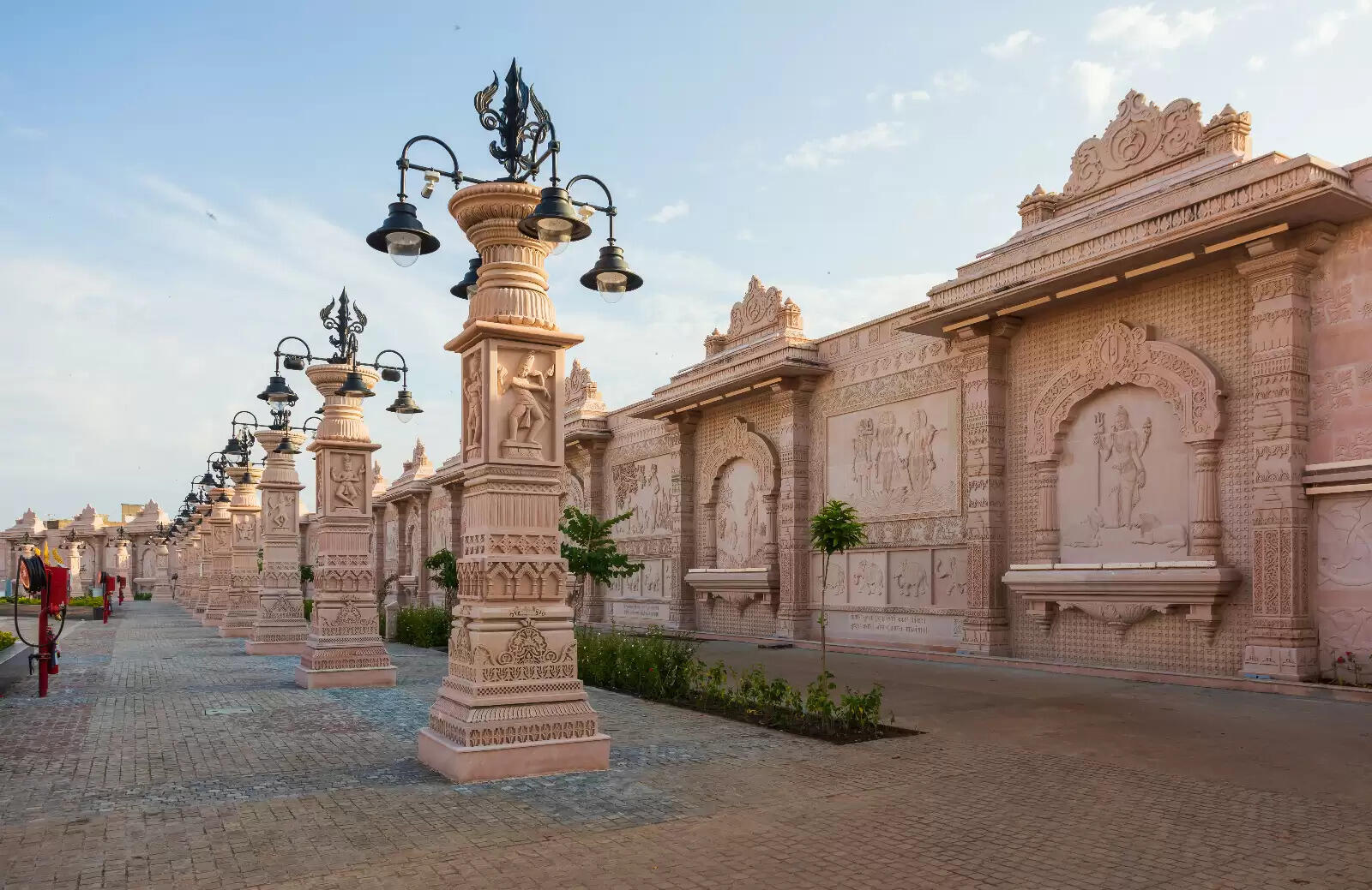 मध्यप्रदेश के पर्यटन स्थलों ने वैश्विक पटल पर बनाई पहचान, देश-विदेश के पर्यटकों को भा रहा