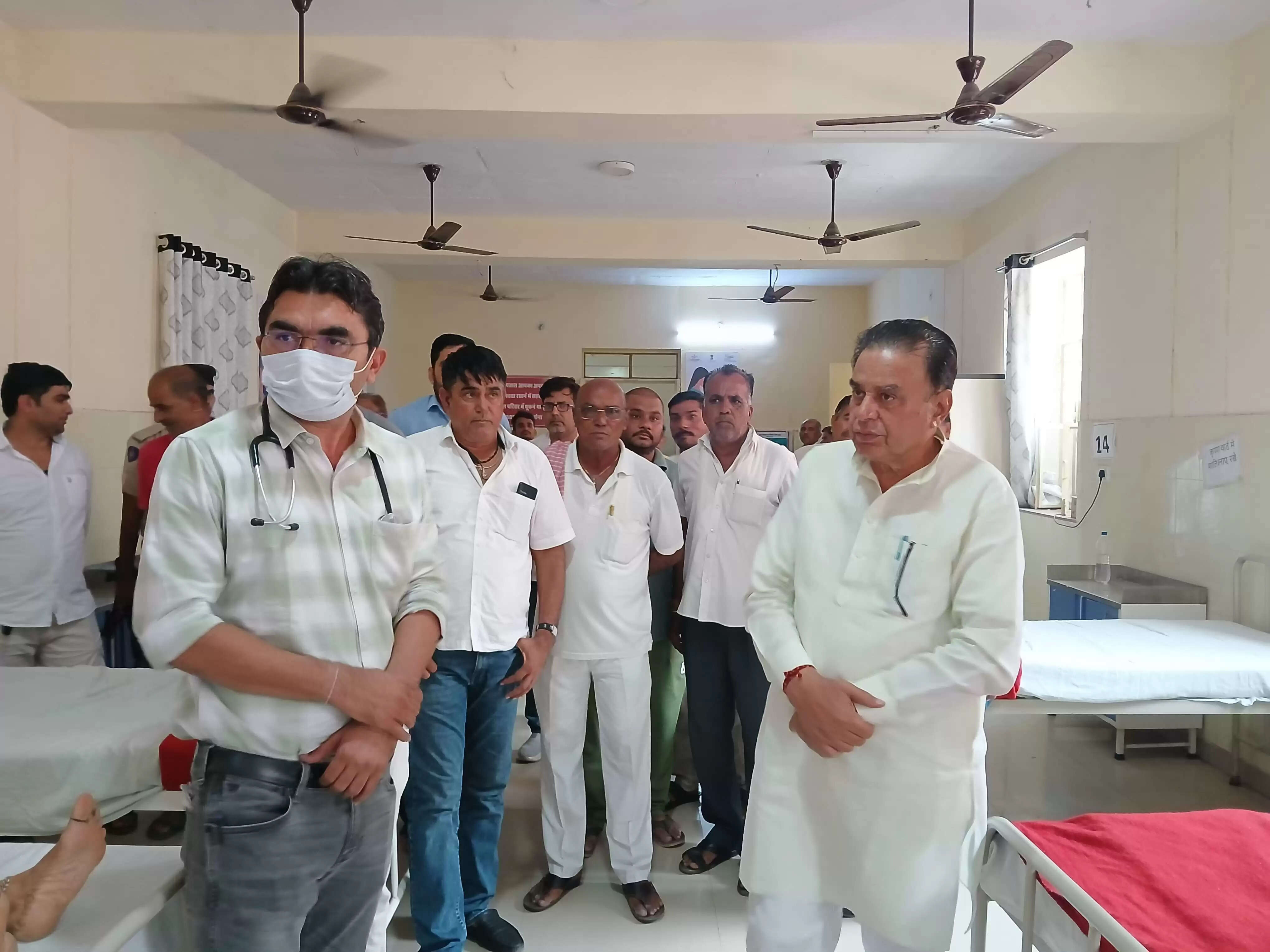 Rajasthan News: संसदीय कार्य मंत्री पटेल ने सालावास उप जिला अस्पताल का किया औचक निरीक्षण