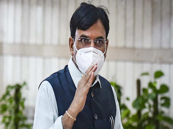 एशियाई और यूरोपीय देशों में कोरोना के बढ़ते मामलों से सरकार अलर्ट, स्वास्थ्य मंत्री डॉ. मनसुख मंडाविया ने की हाईलेवल मीटिंग