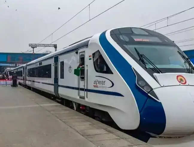 Bihar News; यात्रियों के लिए अच्छी खबर, पटना से दिल्ली के बीच चलेगी स्पेशल वंदे भारत ट्रेन, जाने रूट और टाइमिंग