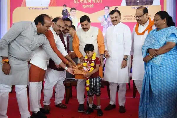 MP News: सीएम राइज स्कूल कहलाएंगे अब सांदीपनि विद्यालय: मुख्यमंत्री मोहन