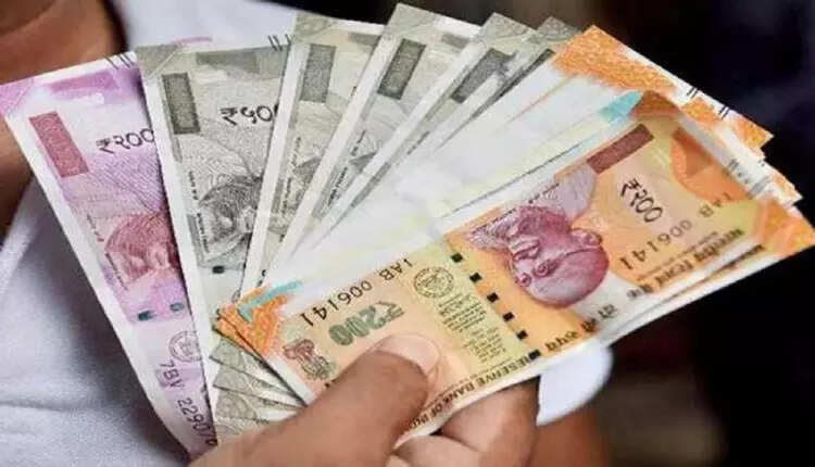 कर्मचारियों के पेंशन पर बड़ी खबर, अतिरिक्त वेतन की वसूली पर SC&nbsp;पहुंचे कर्मी, याचिका दायर