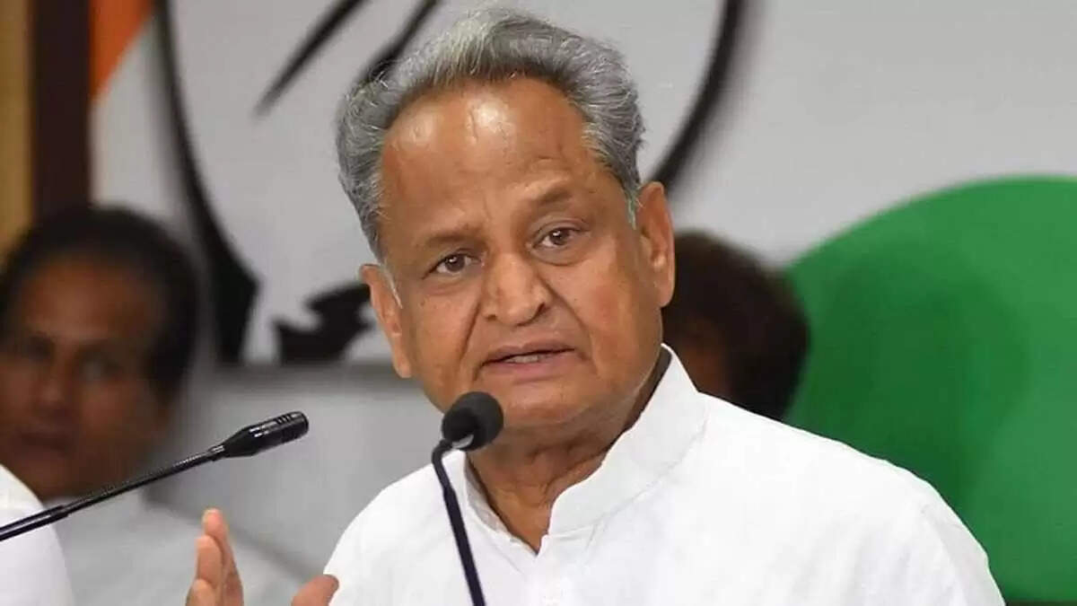 पेपर लीक पर होगी उम्रकैद, बिल लाएगी गहलोत सरकार, CM ने दिए पायलट की मांगें मानने के संकेत