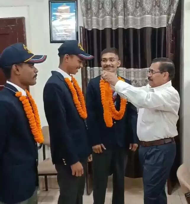 छत्तीसगढ़ महाविद्यालय रायपुर के एनसीसी कैडेट्स ने ऑल इंडिया नेवल कैंप में किया शानदार प्रदर्शन