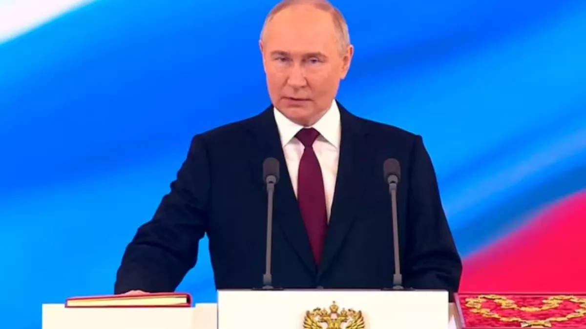 Russia: व्लादिमीर पुतिन पांचवीं बार बने रूस के राष्ट्रपति, कई देशों ने शपथ ग्रहण का किया बहिष्कार