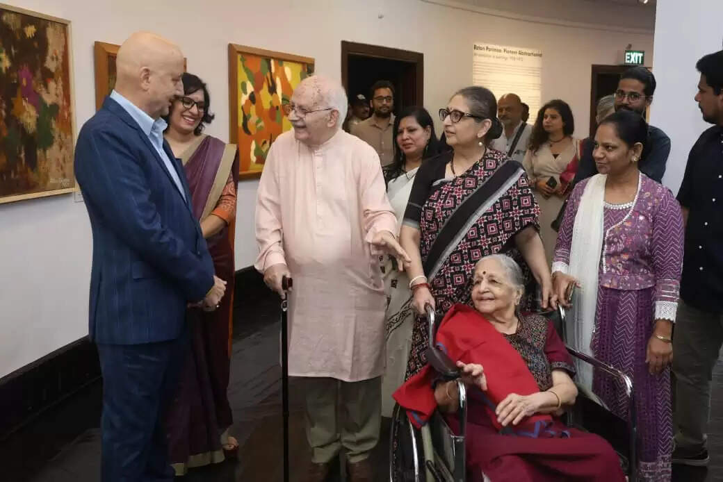 Actor and Director Anupam Kher Inaugurates Parallel Retrospectives of Padmashri Ratan Parimoo & Naina Dalal at NGMA