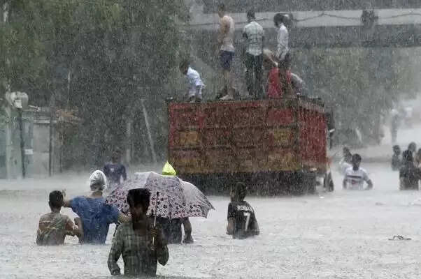 अगले पांच दिनों तक इन राज्यों में होगी भारी बारिश, मौसम विभाग की चेतावनी