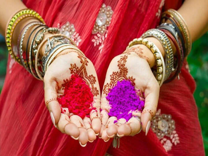 होली पर ये उपाय करने से दूर हो जाती हैं विवाह संबंधी बाधाएं, तुरंत दिखता है असर