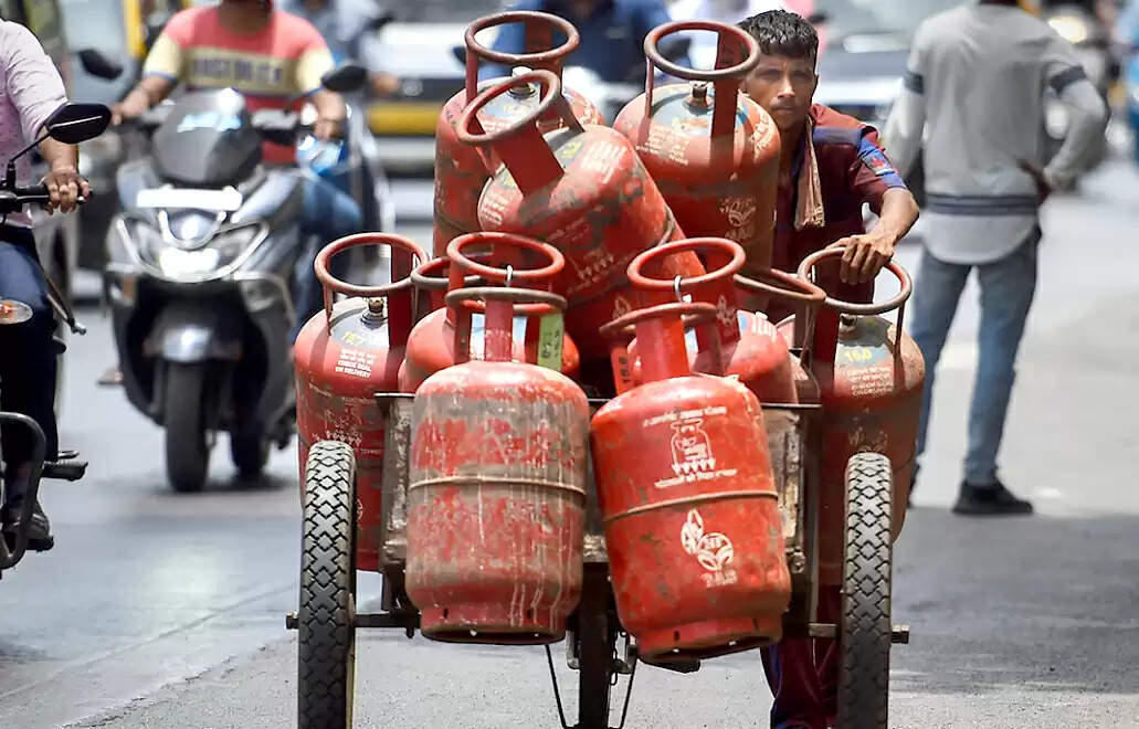 व्हॉटसऐप से बुक करवाएं इंडियन&nbsp;का गैस सिलेेंडर