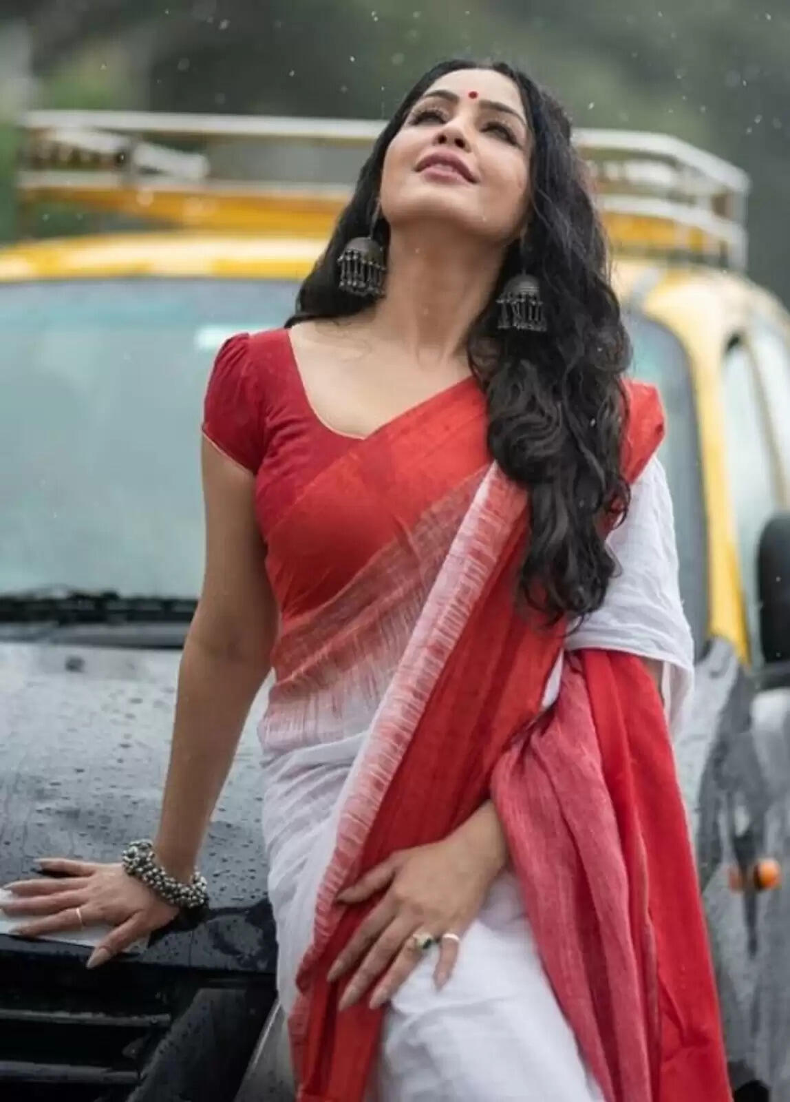 Angoori Bhabi ka Monsoon photoshoot hogaya Viral!