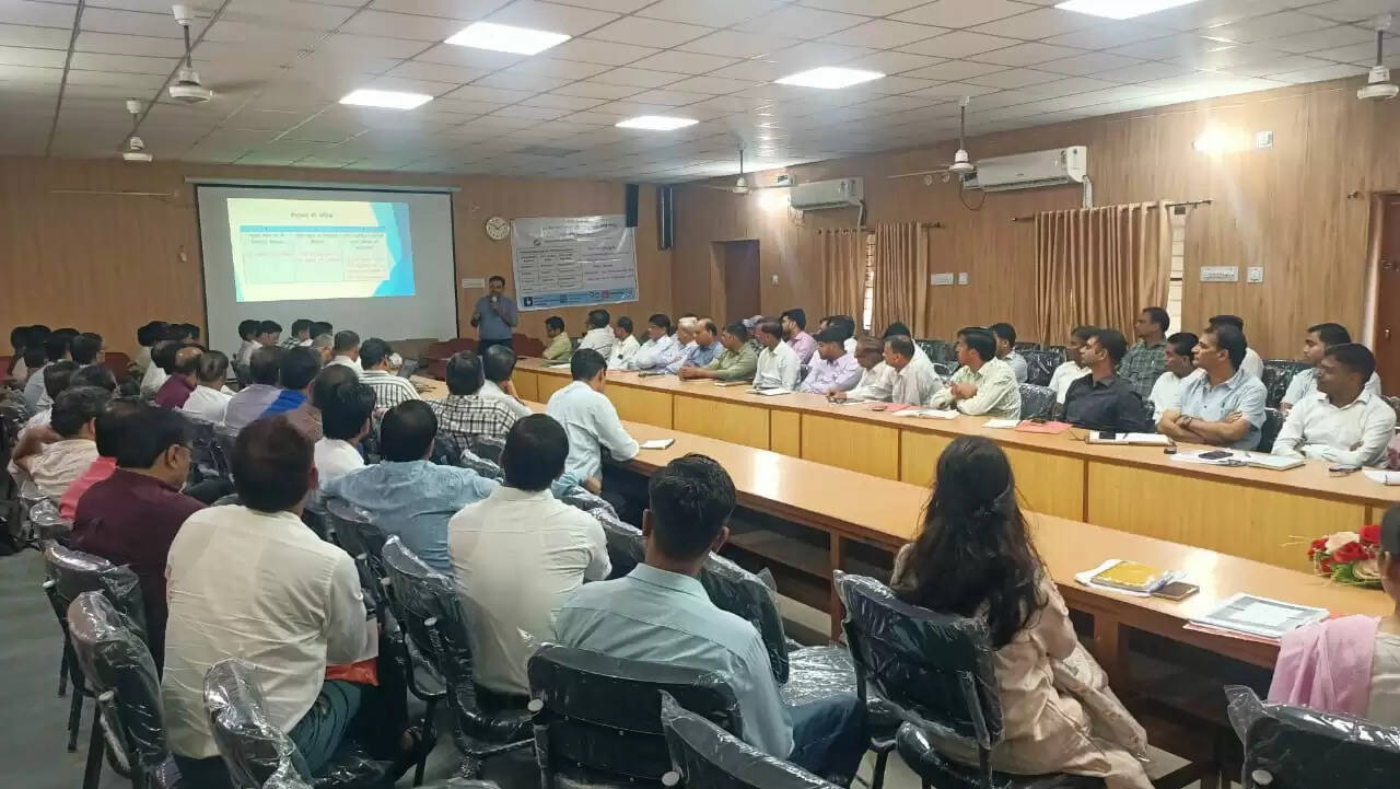 Rajasthan News: मतदाता सूचियों के विशेष गहन पुनरीक्षण कार्यक्रम के सम्बन्ध में एक दिवसीय प्रशिक्षण आयोजित