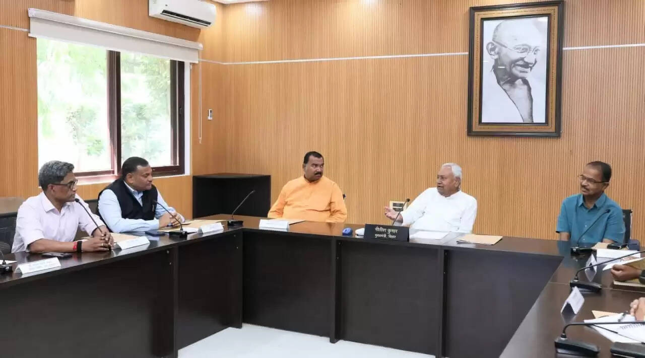 Bihar News: बाढ़ से प्रभावित परिवारों के बैंक खाते में सीएम नीतीश ने 456 करोड़ की सहायता राशि भेजी