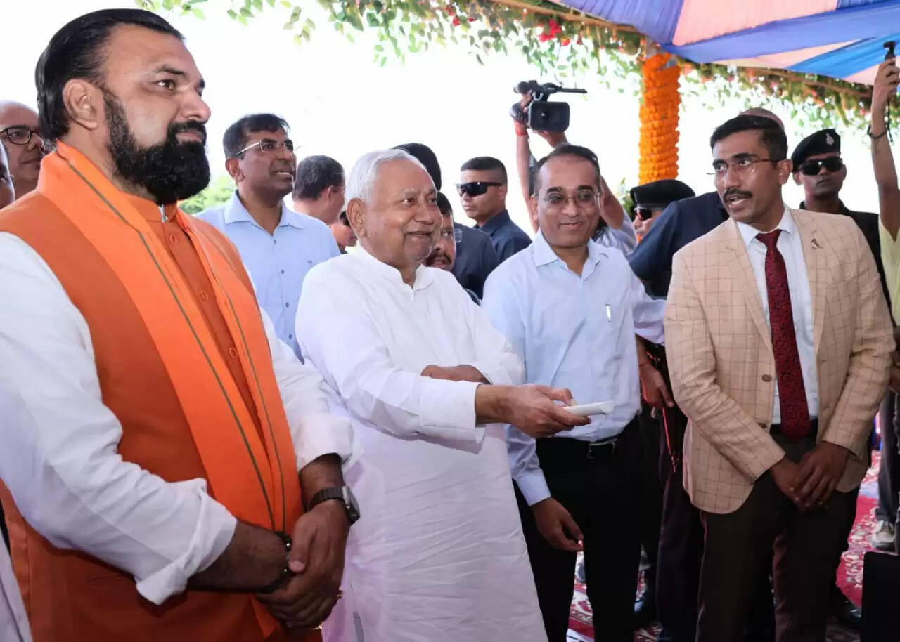 CM नीतीश ने किया जेपी गंगा पथ विस्तारीकरण का शिलान्यास, मिलेगा जाम मुक्त आवागमन, निर्माण कार्य ससमय पूर्ण करने का दिया निर्देश