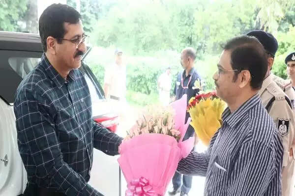 MP News: मनोनीत मुख्य न्यायाधिपति संजीव सचदेवा का राजभवन में हुआ आगमन